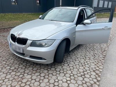 Gebraucht BMW 318 129 PS (94 kW) 2007 Silber Kombi