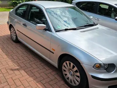 Gebraucht BMW 320 150 PS (110 kW) 2004 Silber Coupé