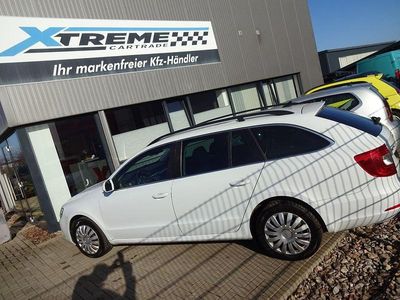 Gebraucht Skoda Superb Best of 140 PS (102 kW) 2015 Weiß Kombi
