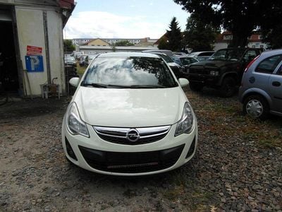 Gebraucht Opel Corsa Satellite 69 PS (50 kW) 2011 Weiß Kleinwagen