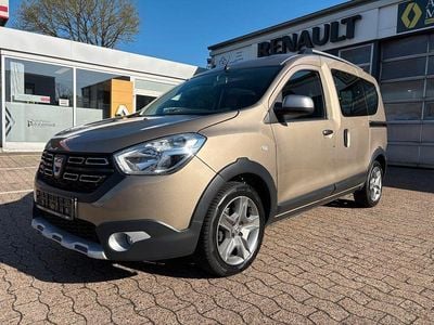 Gebraucht Dacia Dokker Stepway 131 PS (96 kW) 2020 Gold Van / Kleinbus