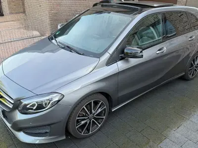 Gebraucht Mercedes B220 Style 184 PS (135 kW) 2018 Grau Van / Kleinbus