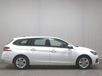 Gebraucht Peugeot 308 Active 131 PS (96 kW) 2020 Weiss Kombi