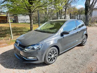 Gebraucht VW Polo Sound 90 PS (66 kW) 2017 Grau Kleinwagen
