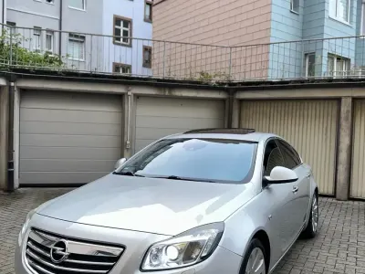 Gebraucht Opel Insignia 160 PS (117 kW) 2009 Silber Limousine
