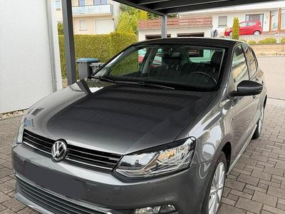 Gebraucht VW Polo LOUNGE 110 PS (80 kW) 2015 Grau Kleinwagen