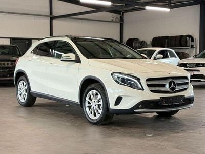 Gebraucht Mercedes GLA200 Business 136 PS (100 kW) 2017 Weiß SUV
