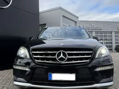 Gebraucht Mercedes ML63 AMG AMG 557 PS (409 kW) 2012 Schwarz SUV