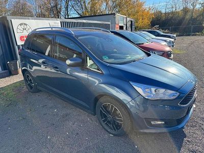 Blau Gebraucht 2018 Ford Grand C-Max Titanium Van / Kleinbus | 10.950 € (Teuer)