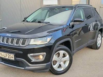 Käytetty Jeep Compass Limited 170 HP (125 kW) 2017 Musta Katumaasturi