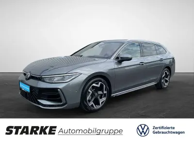 Gebraucht VW Passat R-line 265 PS (194 kW) 2025 Grau Kombi