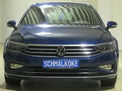 Gebraucht VW Passat Elegance 150 PS (110 kW) 2024 Blau Kombi
