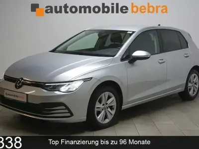 Occasion VW Golf VIII Life 150 ch (110 kW) 2023 Argent Berline