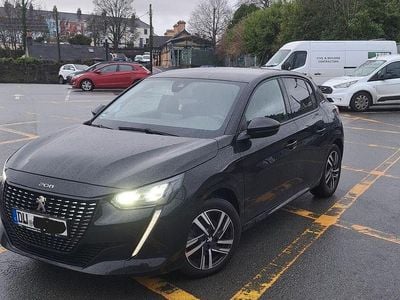 Schwarz Gebraucht 2022 Peugeot 208 Allure Kleinwagen | 17.500 € (Etwas zu teuer)