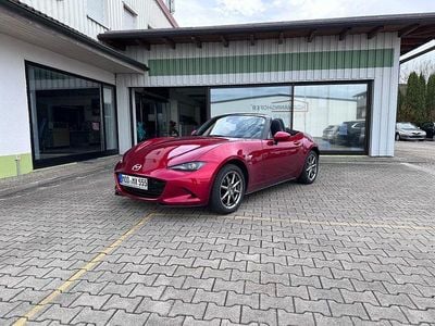 Neu Mazda MX5 Exclusive-Line 132 PS (97 kW) 2025 Rot Cabrio