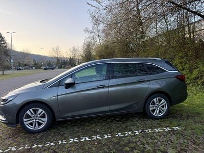 Begagnad Opel Astra Dynamic 150 HK (110 kW) 2018 Grå Kombi
