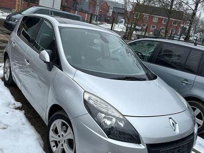 Gebraucht Renault Scénic III Bose Edition 110 PS (80 kW) 2011 Silber Van / Kleinbus