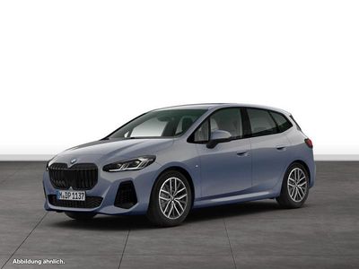 Gebraucht BMW 220 Active Tourer M Sport 156 PS (114 kW) 2025 Grau Van / Kleinbus