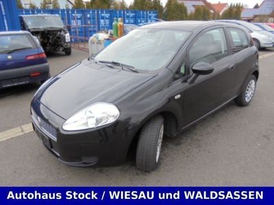 Gebraucht Fiat Grande Punto Dynamic 77 PS (56 kW) 2009 Carbon schwarz (metallic) Kleinwagen