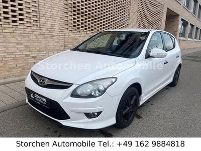 Weiß Gebraucht 2011 Hyundai i30 Classic Limousine | 3.450 € (Guter Preis)
