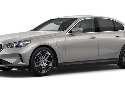 Usata BMW 530e Comfort Edition 299 CV (219 kW) 2024 Grigio Berlina