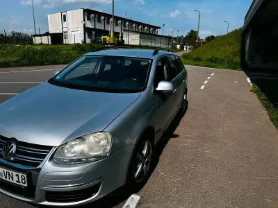 Gebraucht VW Golf VI 105 PS (77 kW) 2008 Silber Kleinwagen