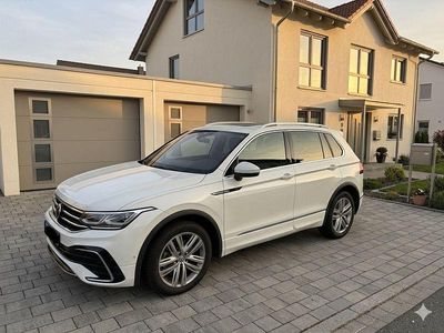 Usata VW Tiguan R-line 200 CV (147 kW) 2021 Bianco SUV