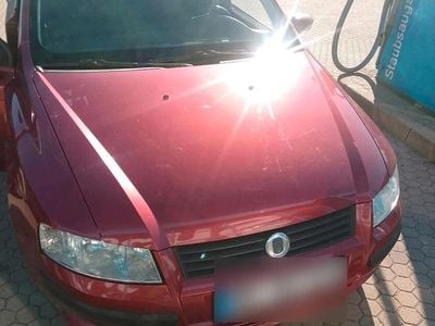 Gebraucht Fiat Stilo 110 PS (80 kW) 2003 Rot Kleinwagen