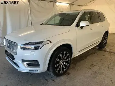 Gebraucht Volvo XC90 Plus 235 PS (172 kW) 2024 Crystal white / metallic SUV
