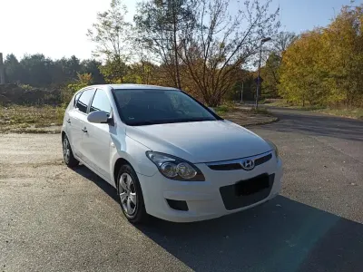 Gebraucht Hyundai i30 Edition+ 109 PS (80 kW) 2009 Weiß Limousine