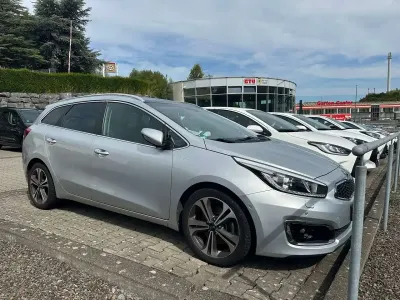 Gebraucht Kia Ceed Sportswagon Platinum Edition 135 PS (99 kW) 2018 (kcs) sparkling silver met Kombi