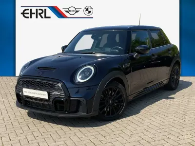 Gebraucht Mini John Cooper Works 178 PS (130 kW) 2021 Schwarz Kleinwagen