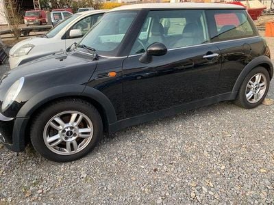 Usata Mini Cooper 116 CV (85 kW) 2005 Nero Utilitaria