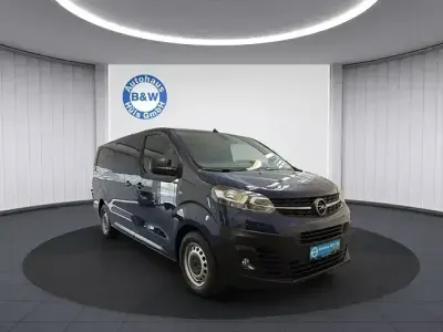Usata Opel Vivaro Edition 150 CV (110 kW) 2021 Blu Monovolume