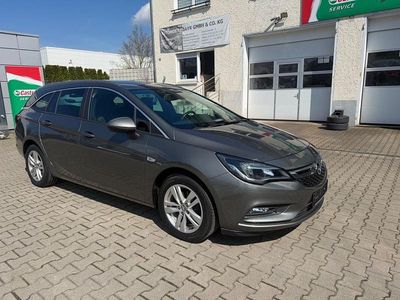 Gebraucht Opel Astra Edition 150 PS (110 kW) 2017 Grau Kombi