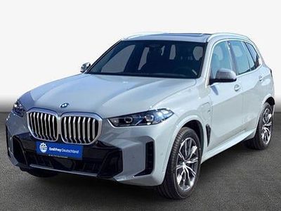Neu BMW X5 489 PS (359 kW) 2026 Grau SUV