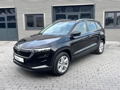 Neu Skoda Karoq Selection 150 PS (110 kW) 2025 Schwarz SUV