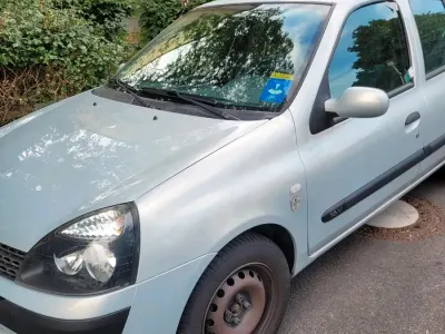 Gebraucht Renault Clio 75 PS (55 kW) 2003 Kleinwagen