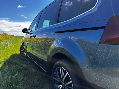 Gebraucht VW Sharan Allstar 150 PS (110 kW) 2016 Blau Van / Kleinbus