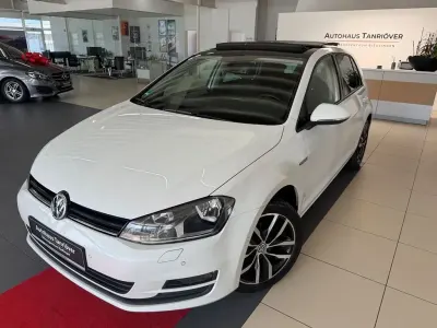 Gebraucht VW Golf VII Cup 105 PS (77 kW) 2014 Weiß Limousine