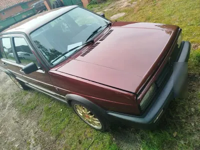 Używany VW Jetta GTI 190 KM (139 kW) 1991 Czerwony Sedan/Limuzyna