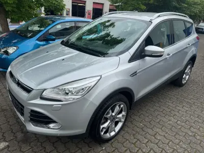 Używany Ford Kuga Titanium 182 KM (133 kW) 2015 Srebrny SUV