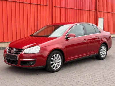 Gebraucht VW Jetta 105 PS (77 kW) 2006 Red spice Limousine