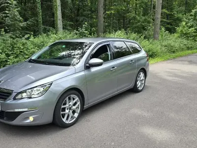 Gebraucht Peugeot 308 SW Active 120 PS (88 kW) 2017 Kombi