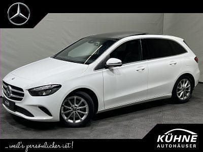 Gebraucht Mercedes B200 Progressive 163 PS (119 kW) 2019 Weiß Van / Kleinbus