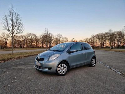 Gebraucht Toyota Yaris 87 PS (63 kW) 2006 Grau Kleinwagen