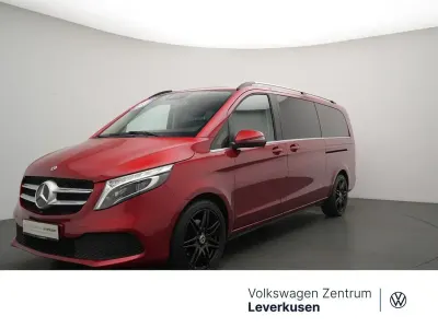 Gebraucht Mercedes V300 Avantgarde Edition 239 PS (175 kW) 2020 Rot Van / Kleinbus