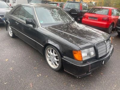 Usata Mercedes 230 131 CV (96 kW) 1987 Nero Coupé