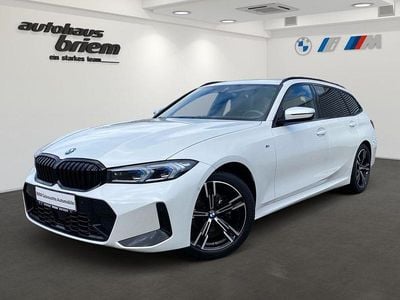 Gebraucht BMW 320 M Sport 184 PS (135 kW) 2023 Mineralweiß Kombi
