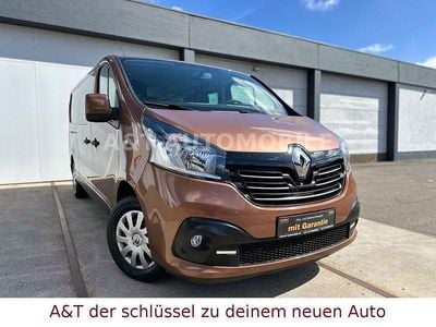 Gebraucht Renault Trafic Expression 121 PS (88 kW) 2019 Braun Van / Kleinbus